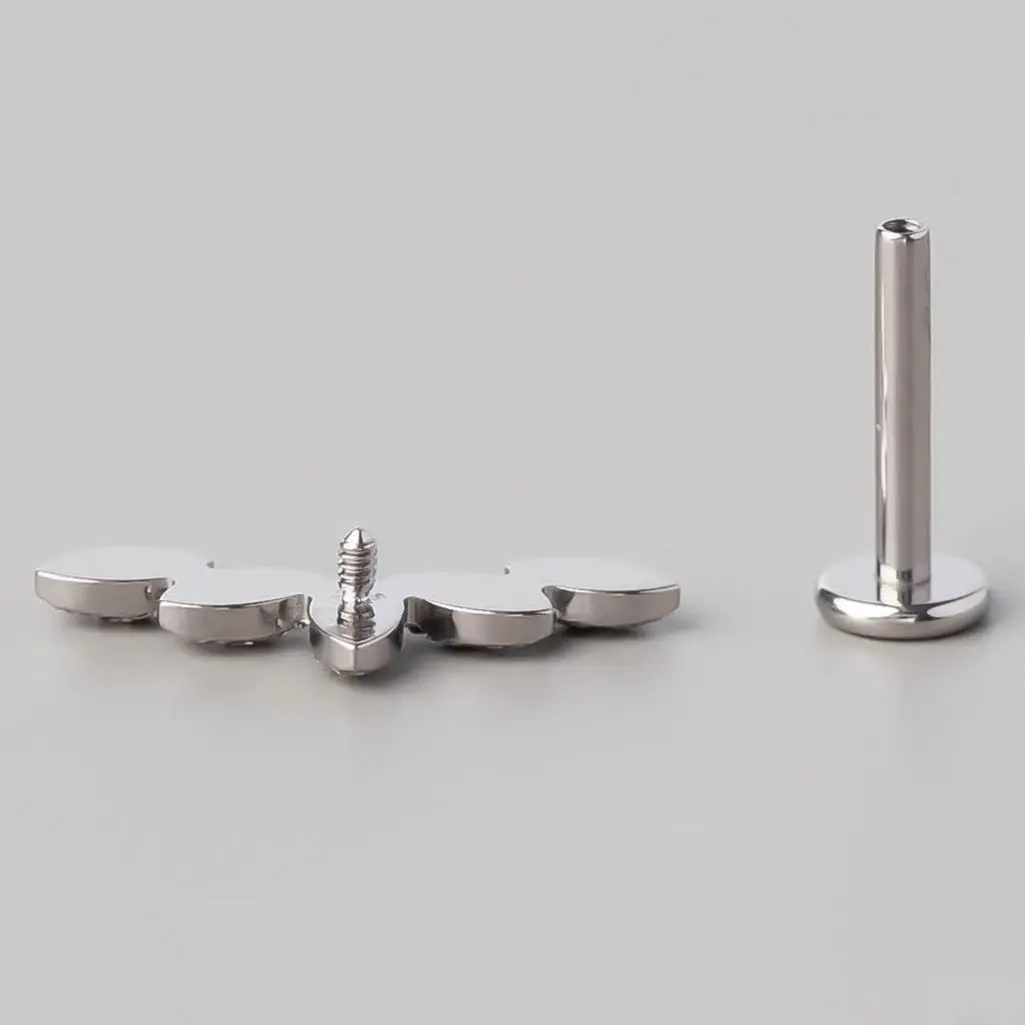 Bumped Cut 5 Leaves Flat Back Labret - Titanium - Image 4