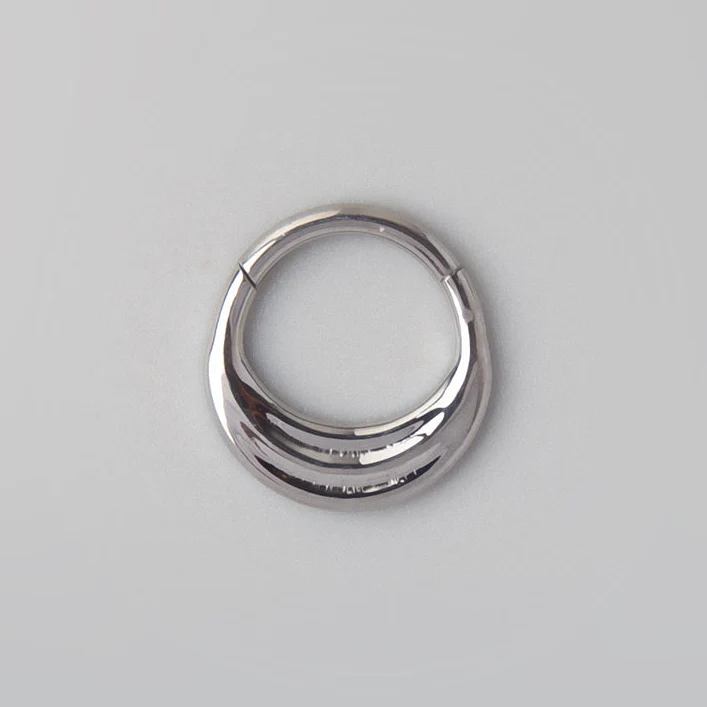 Dune Segment Hoop in Gold - Titanium - Image 2