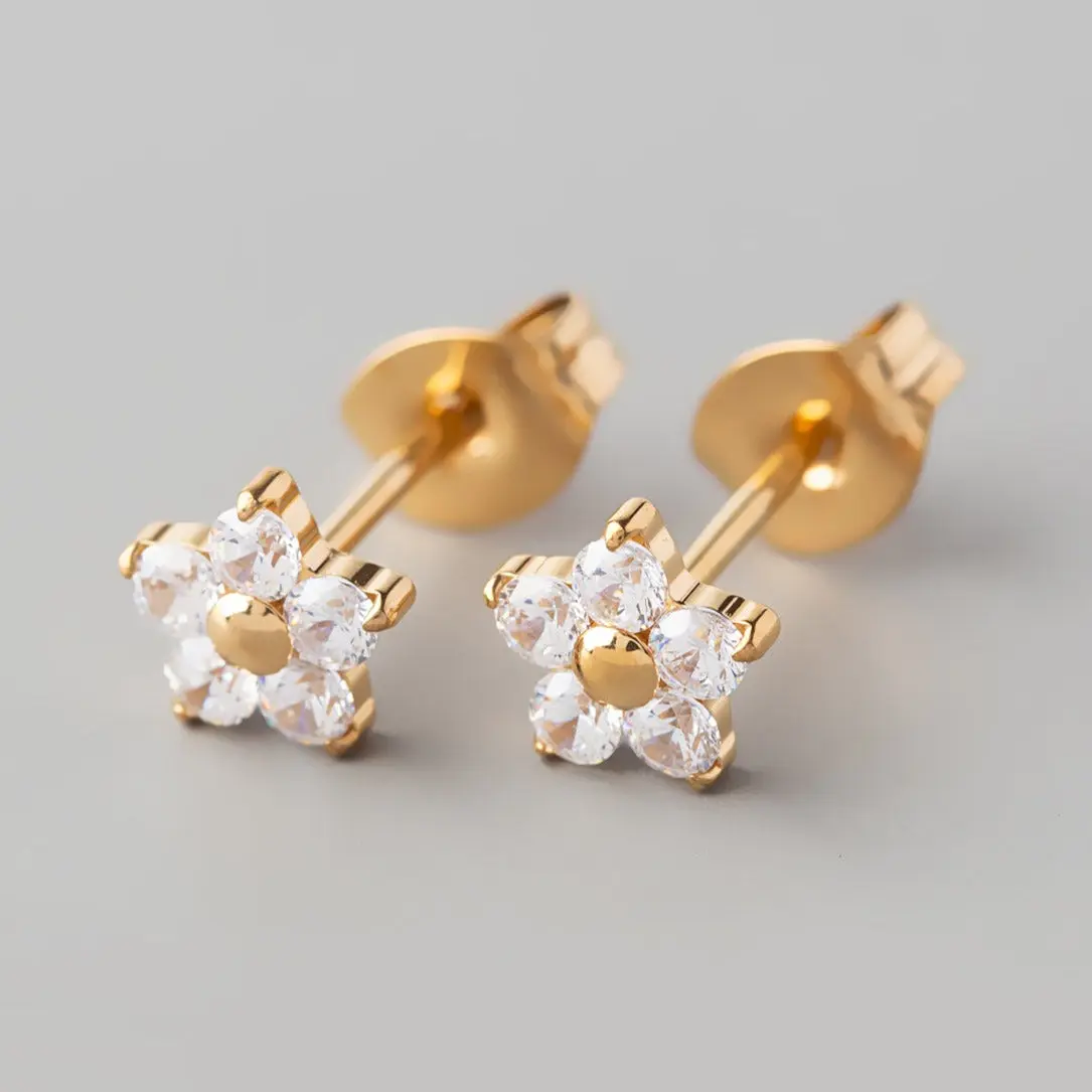 Flower Clear CZ Stud Earrings in Gold - Titanium