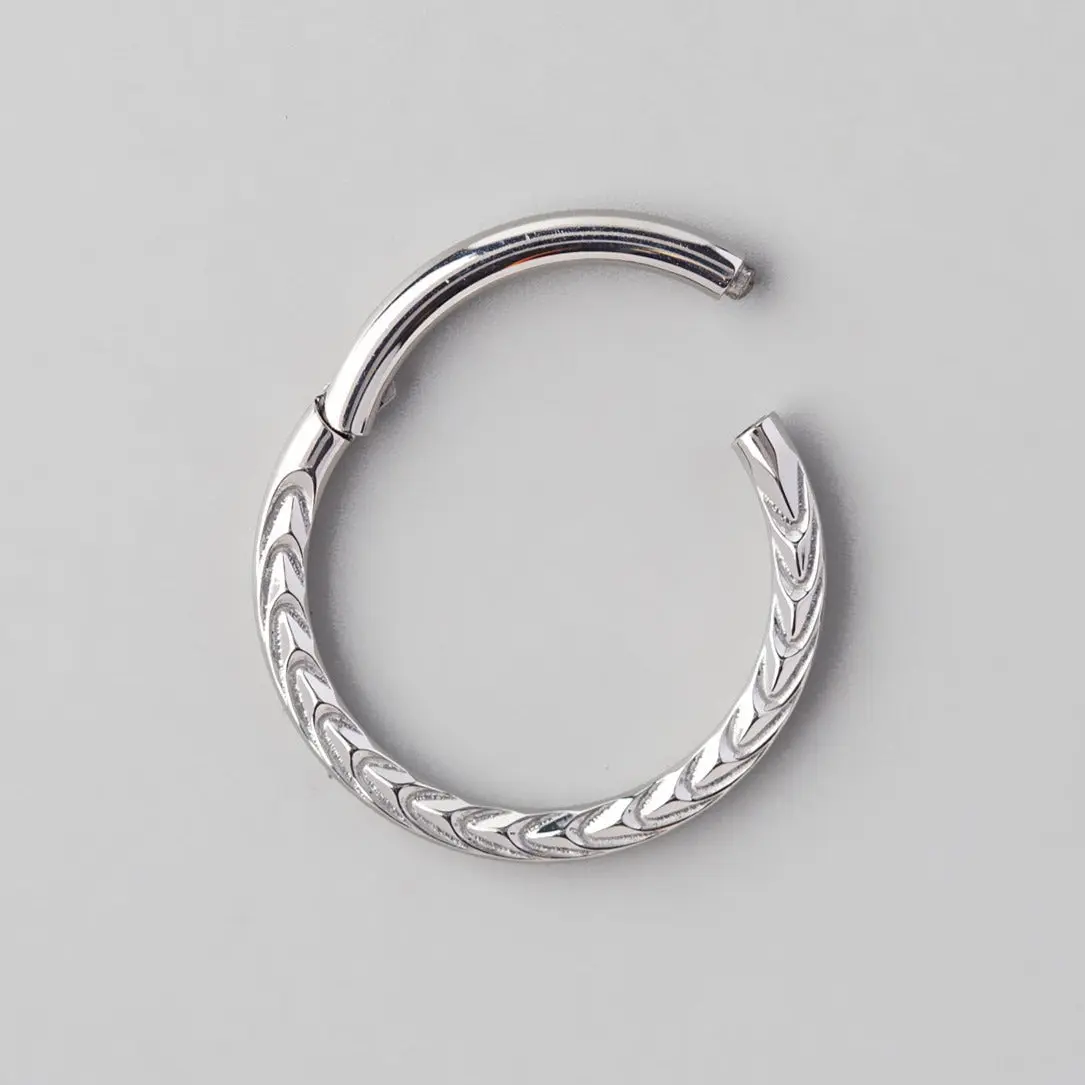 Hinged Segment Ring Front Face Arrow Cut in Silver - Titanium - Image 2