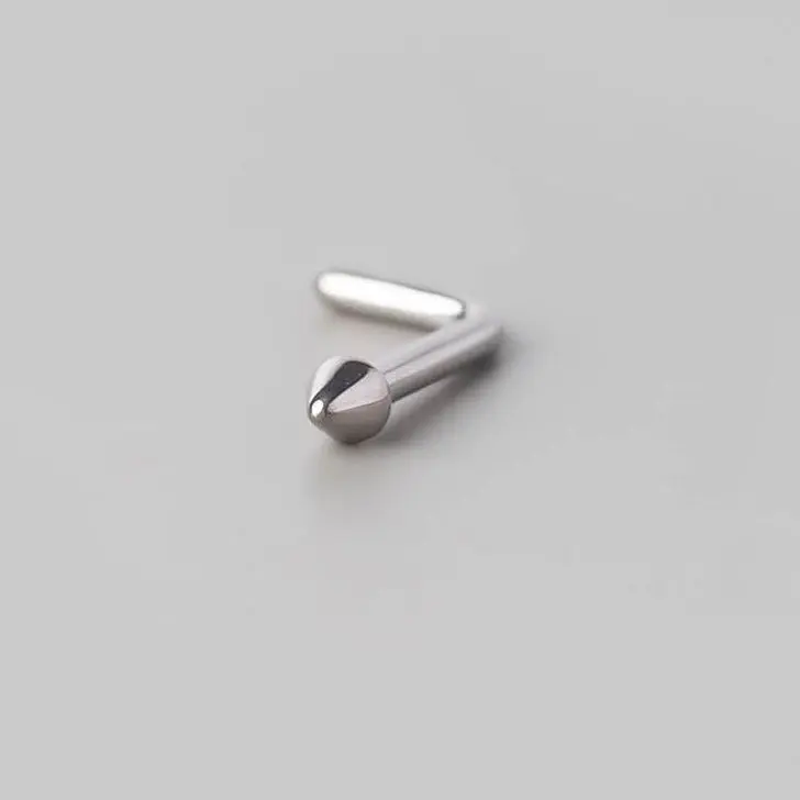 L-Shape Nose Stud with Spike Top - Titanium