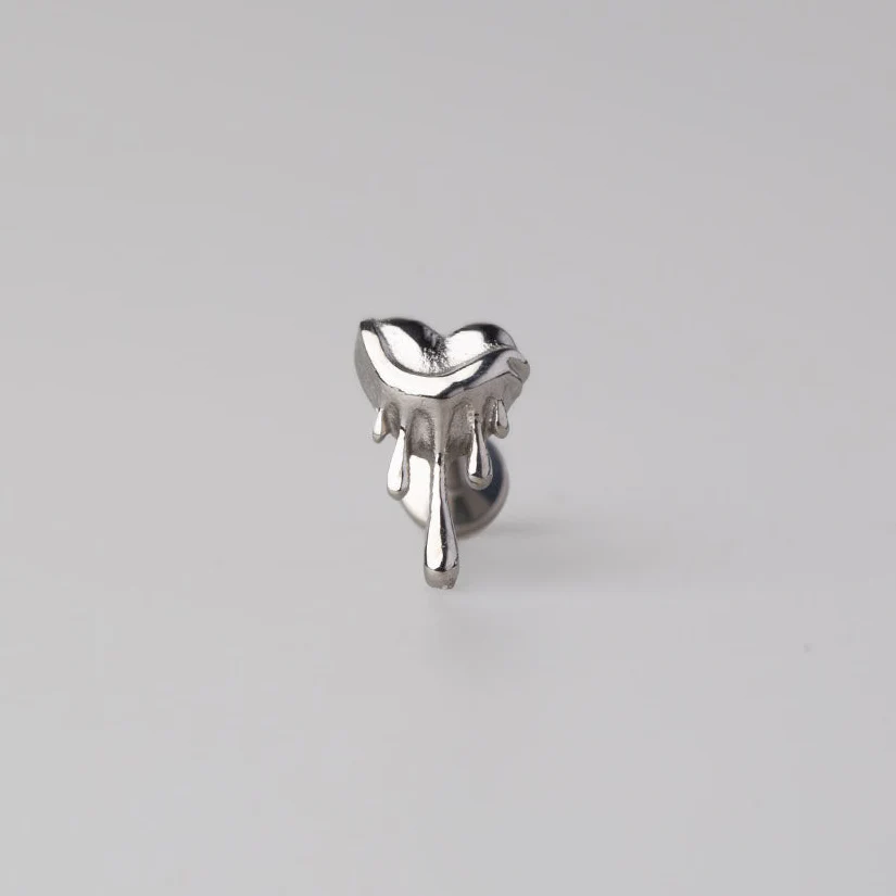 Drippy Heart Labret in Silver - Titanium - Image 2