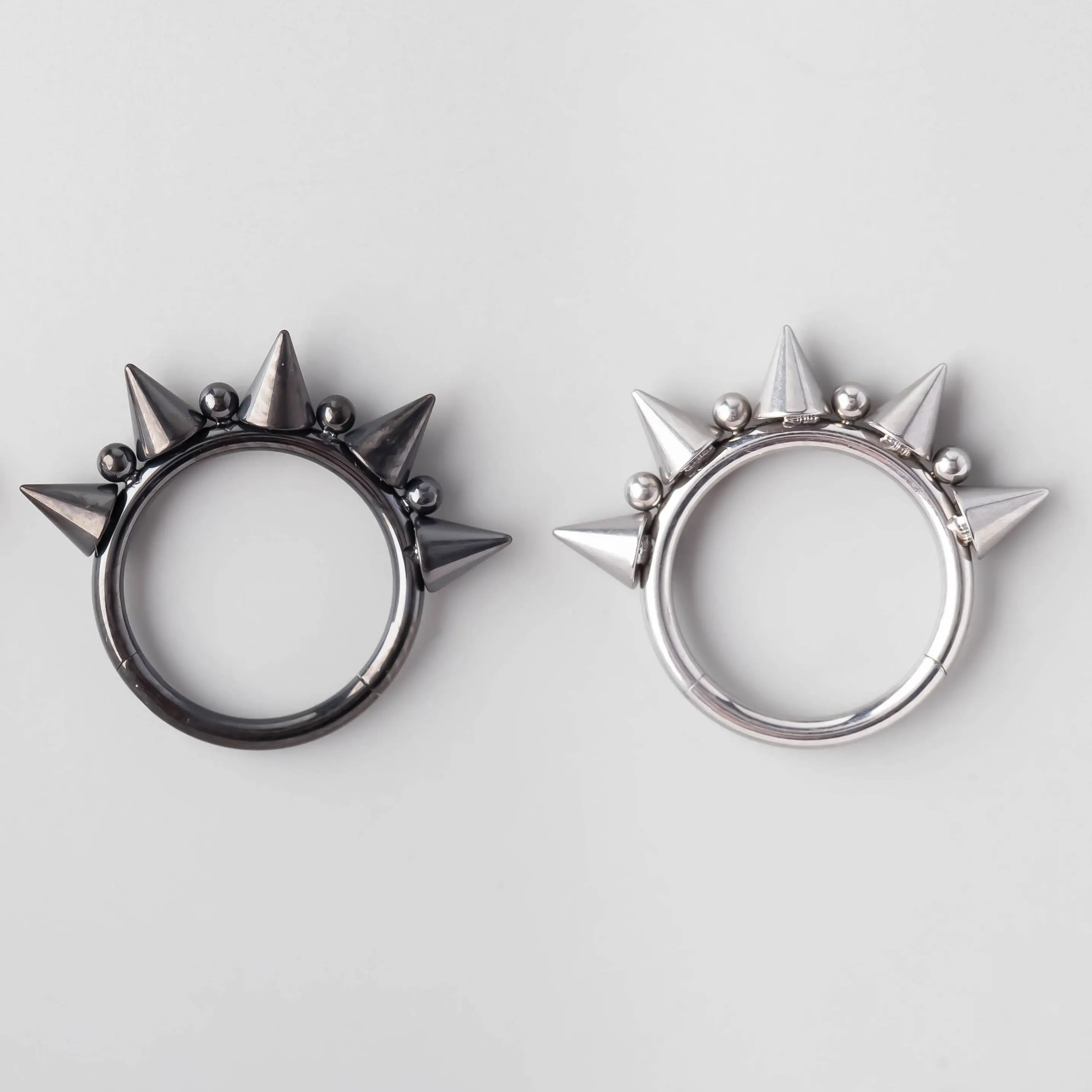 Five Spike Segment Ring in Silver - Titanium - Image 3